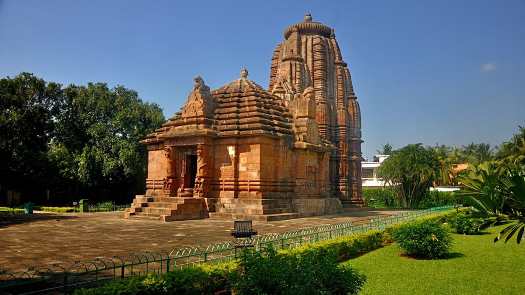 Rajarani Temple in Bhubaneswar with its carved sandstone tower set in landscaped gardens