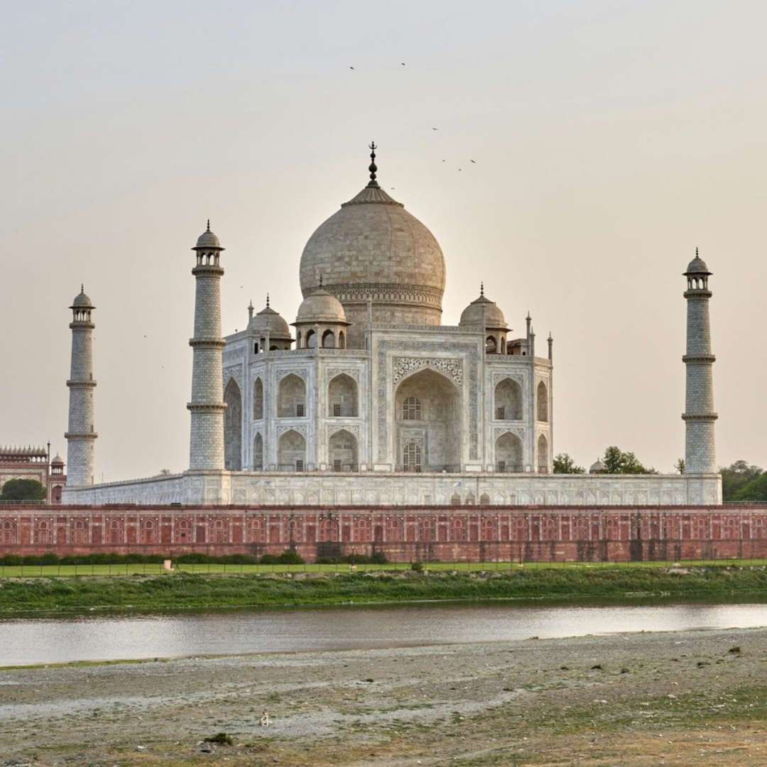 6 Reasons to Book with Us