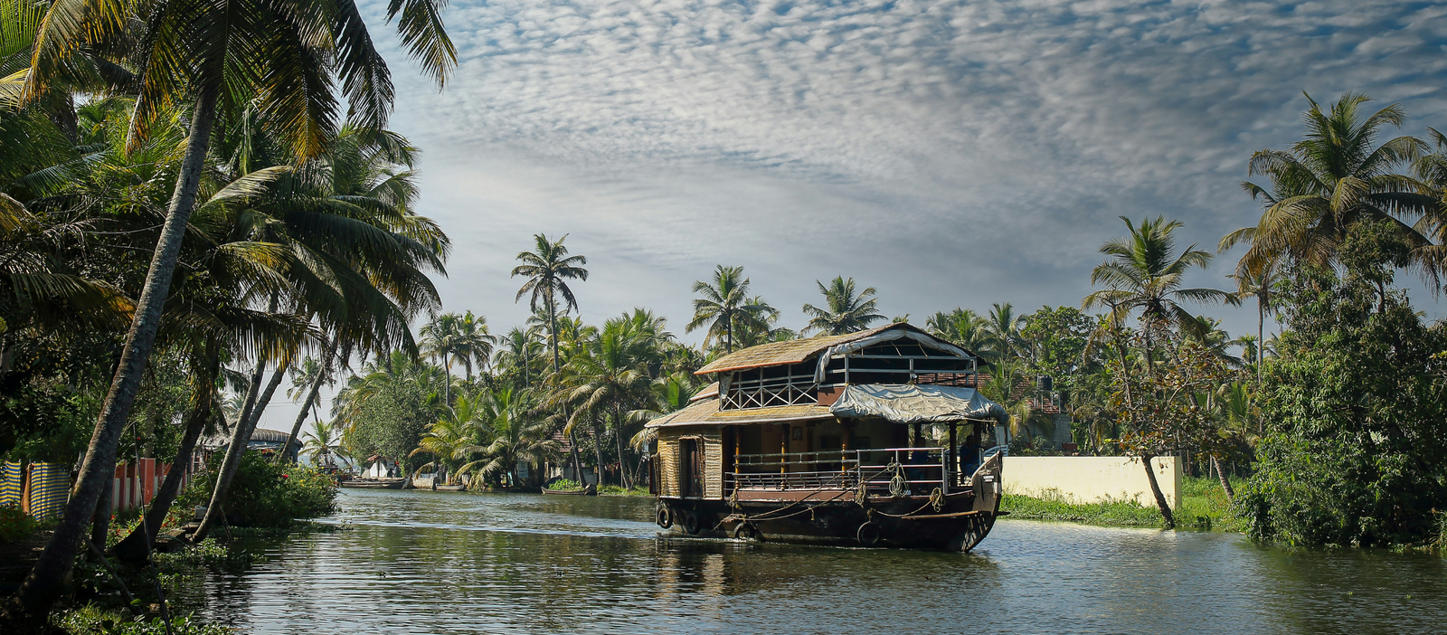 Himachal vs Kerala Travel Guide Which Destination is Right for You Desktop