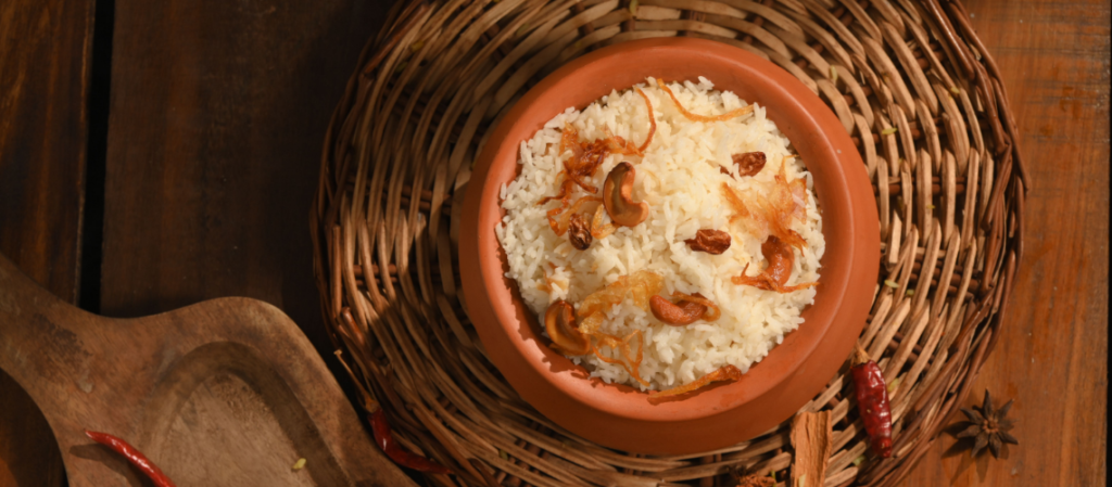 Places to Eat in Munnar: A Food Guide for the Hill Station