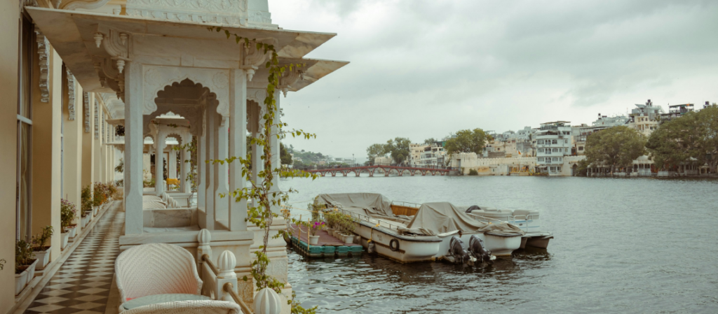 How to reach Rajasthan- flights, trains and road routes
