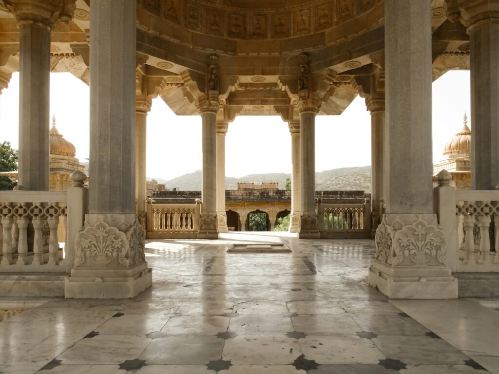 Rajasthan Trip Cost: Budget, Mid-Range & Luxury Guide 1 shivani sonker uDpNRhAJ4Co unsplash