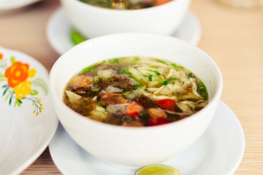 Best Places to Eat in Dharamshala: A Complete Food Guide 1 Tibetan thukpa noodle soup served in Dharamshala