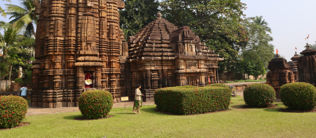 Siddheshwar Temple, located within the famous Mukteshvara Temple complex in Bhubaneswar, Odisha, India.