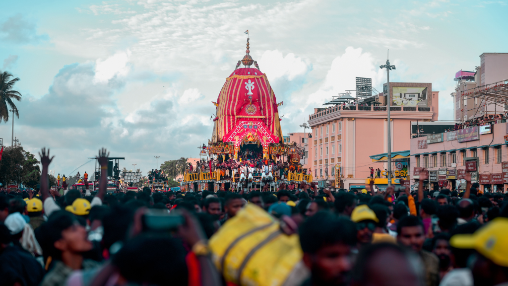 A Complete Puri Travel Guide for First Time Visitors 2 Rath Yatra chariot moving through crowds on Bada Danda in Puri